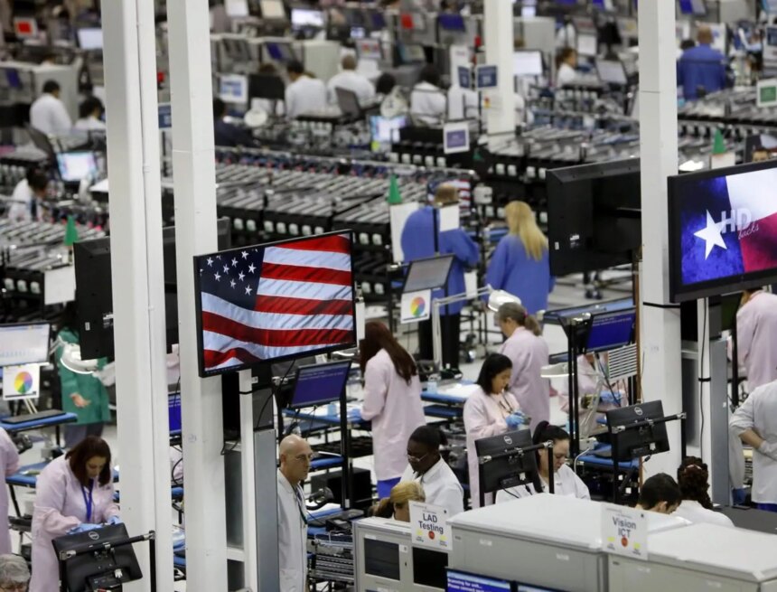 2025-07-07-image.jpg Des initiés de Google expliquent pourquoi la fabrication de téléphones aux États-Unis n’a pas été à la hauteur, alors que Trump appelle Apple à recommencer
