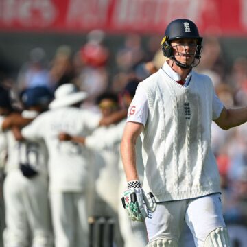 Ravindra Jadeja casse 166 points car Zak Crawley est capturé au slip pour 84 le jour 2 de l’ENG vs Ind 2025 4e test [Watch]