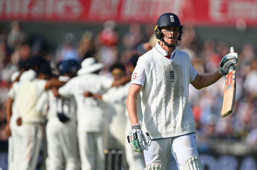 Ravindra Jadeja casse 166 points car Zak Crawley est capturé au slip pour 84 le jour 2 de l’ENG vs Ind 2025 4e test [Watch]