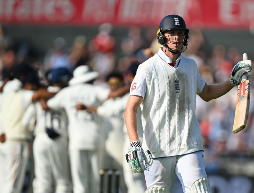 Ravindra Jadeja casse 166 points car Zak Crawley est capturé au slip pour 84 le jour 2 de l’ENG vs Ind 2025 4e test [Watch]