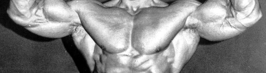 Arnold_Schwarzenegger_1974-copy.jpeg Sortez de votre poitrine