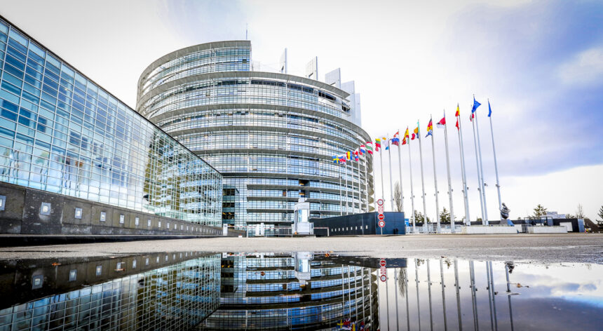 L’Eurochambre souligne la disparité de la participation des Européens en 2024, dominée par les questions nationales