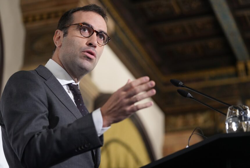 L’organe préconise de « pousser » pour un accord avec Trump mais « de ne pas être naïf » et d’avoir des contre-mesures prêtes.