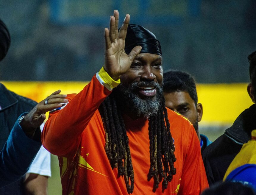 a1b36-17518862567833-1920.jpg Wiaan Mulder, Chris Gayle, Brian Lara, Brian Lara World Record, Brian Lara 400 Not Out, David Bedingham, Lhuan-Dre Pretorious, Dewald Brevis, Kyle Verreynne, Afrique du Sud, Zimbabwe de plus en plus inquiet «
