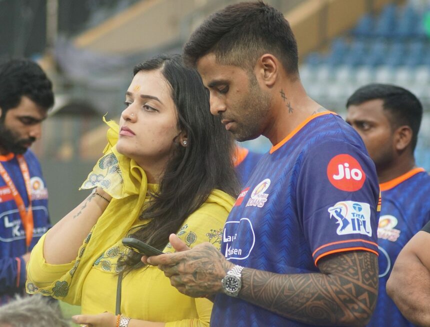 « Seule personne qui peut me supporter » – le souhait sincère de Suryakumar Yadav à sa femme lors de son anniversaire de mariage