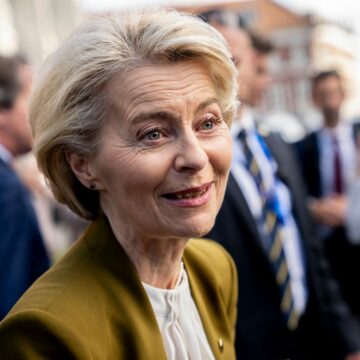 L’UE « prête à conclure un accord » à l’approche de la date butoir dans le conflit sur les droits de douane avec les États-Unis