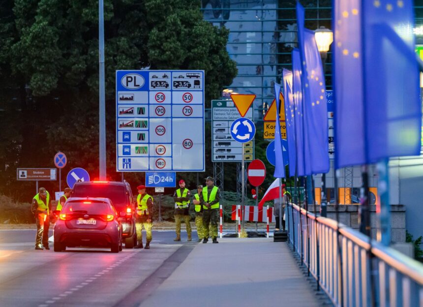 La Pologne commence à effectuer des contrôles à la frontière allemande pour lutter contre la « contrebande ».