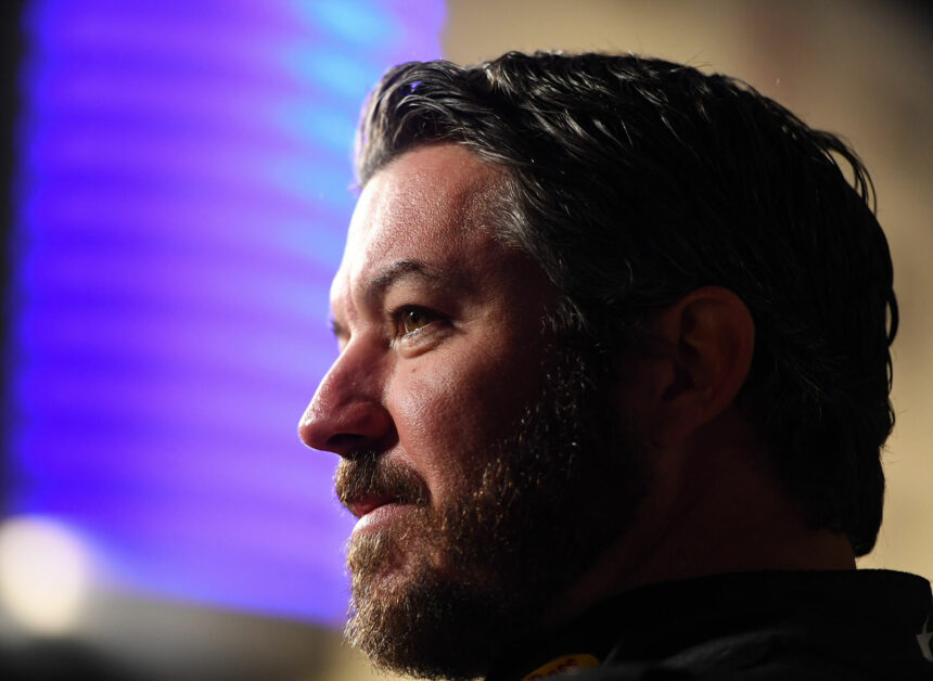 Loin de NASCAR, Martin Truex Jr. construit une entreprise de réaction privée avec une mission de sauvetage