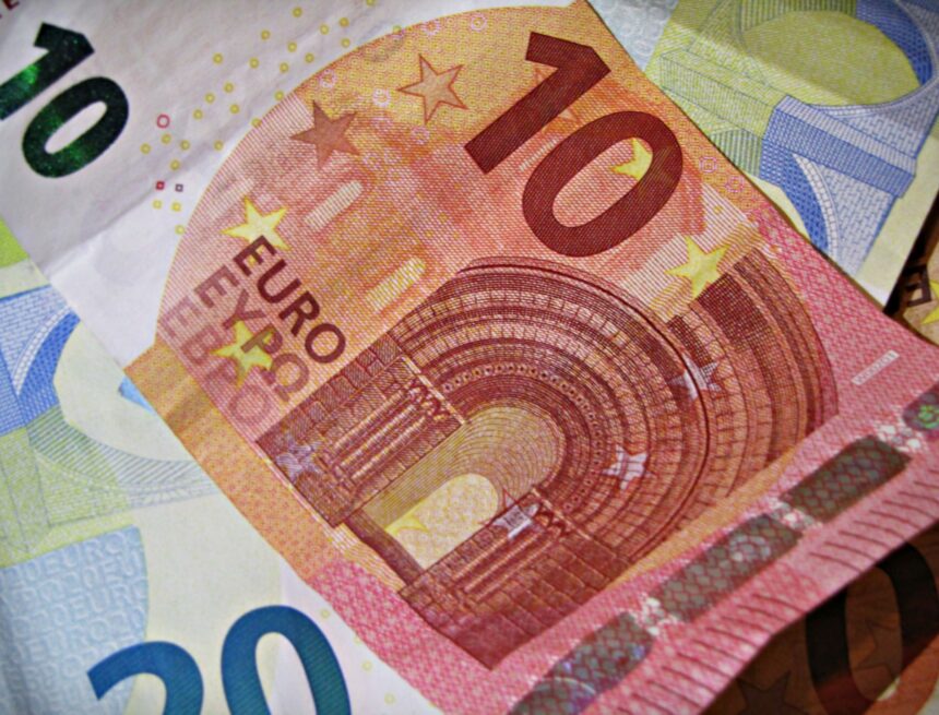 Association des employeurs pour un cadre minimum pour le transfert de la directive européenne sur les salaires
