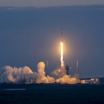 2025-08-27-ts3_thumbs-6ac.jpg SpaceX achève un essai à haut risque en larguant le vaisseau Starship sur deux océans