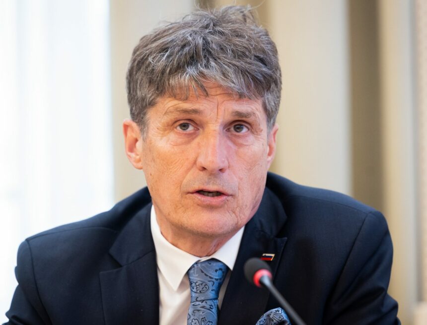 20250508-01435437.jpg La Slovénie discute avec l’Ukraine des possibilités de coopération dans le domaine de l’industrie de la défense