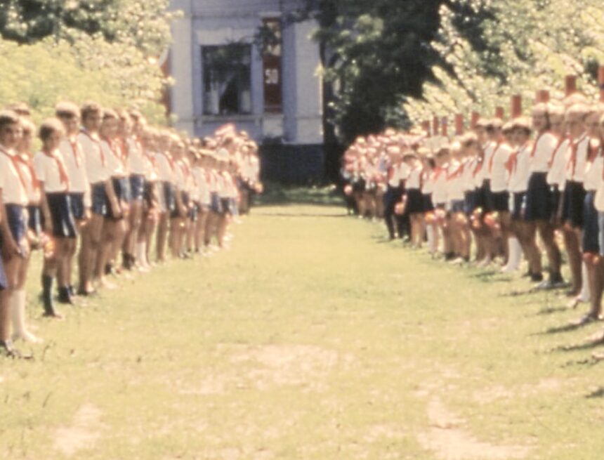 Hammond_Slides_Kiev_24.jpg Instrumentaliser les camps d’été | Euro