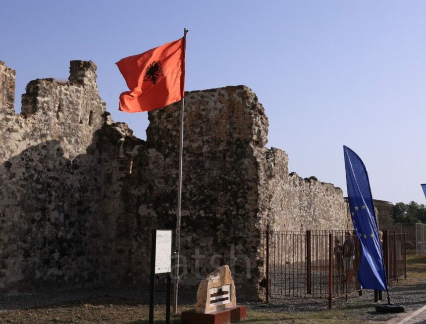 kalaja.jpg Le château de Bashtova ouvre ses portes après avoir été restauré par EU4Culture, Gonzato : nous honorons le riche patrimoine de l’Albanie