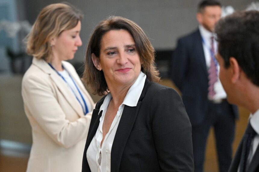 Un commissaire européen qualifie la situation à Gaza de « génocide » et déplore l’inaction des 27 États membres de l’UE.