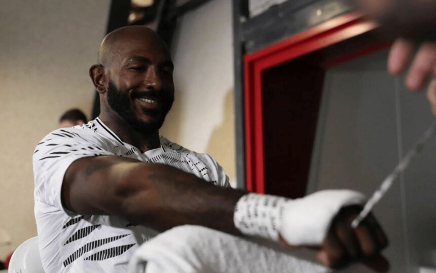 Khalil Rountree Jr. recrute le champion de Muay Thai Jonathan Haggerty pour se préparer pour le chaos frappant de Jiri Prochazka
