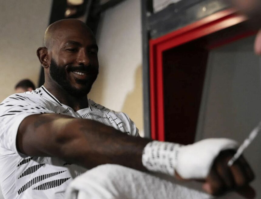 Khalil Rountree Jr. recrute le champion de Muay Thai Jonathan Haggerty pour se préparer pour le chaos frappant de Jiri Prochazka