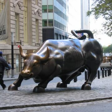 L’essor de l’IA est à l’origine des valorisations record de S&P 500, mais Goldman Sachs met en garde contre un risque de 1 000 milliards de dollars à venir