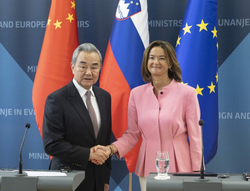 Les ministres des affaires étrangères de la Chine et de la Slovénie discutent également des relations entre l’UE et la Chine