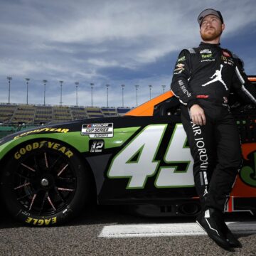 Tyler Reddick affiche une bravoure exceptionnelle alors qu’il court au Kansas malgré le fait que son bébé soit admis en raison de la «USI cardiovasculaire»
