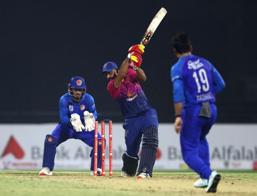 3d84c-17567564399266-1920.jpg Rashid Khan crée une histoire avec un transport à 3 portillons dans les EAU vs AFG 2025 Tri-Series Clash