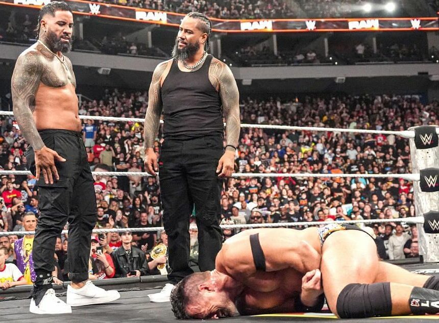 89449-17575344812428-1920.jpg Jimmy Uso a obligé de briser le personnage après avoir donné à Paul Heyman un nouveau nom sur Raw