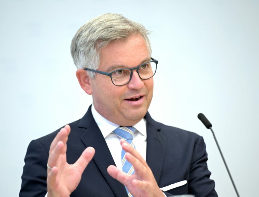 ABD_20240709_ABD0063.HR_.jpg Le responsable de l’immigration de l’UE : nous décidons qui peut venir en Europe – et qui ne le peut pas