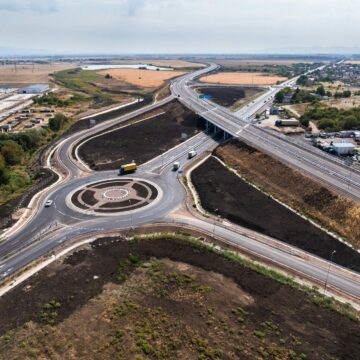 Une nouvelle autoroute a été ouverte en Bulgarie, qui fait partie du réseau de transport transeuropéen.