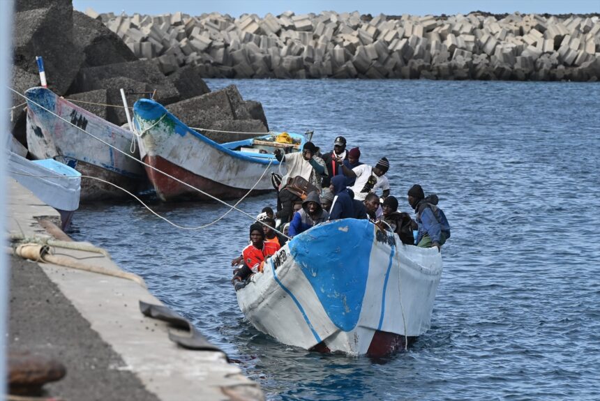 Rakusan : La solution à l’immigration dans l’UE nécessite plus qu’un pacte ; des centres de retour sont également nécessaires