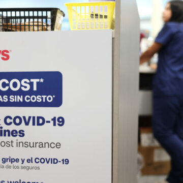 Qui peut se faire vacciner contre COVID et comment ? C’est compliqué.