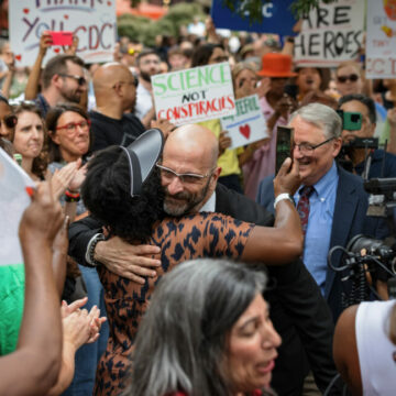 GettyImages-2231833532-1152x648.jpg Le CDC a sombré dans le chaos cette semaine. Voici où en sont les choses.