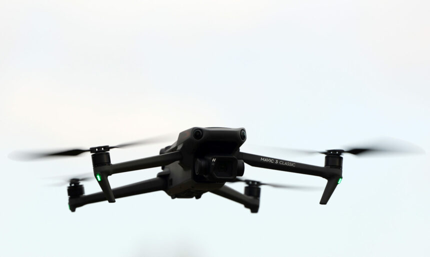 La Commission européenne a fait l’éloge du système tchèque qui capture en toute sécurité les drones non autorisés.