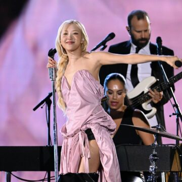 « So fier d’elle » – les fans réagissent alors que le rosé de Blackpink offre des voix de Braw-Live inoubliables avant le public de 60k + au Global Citizen Festival