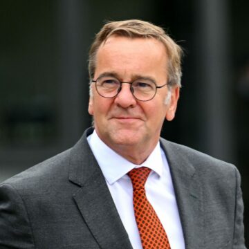 Le ministre allemand de la défense critique les propos de Mme von der Leyen